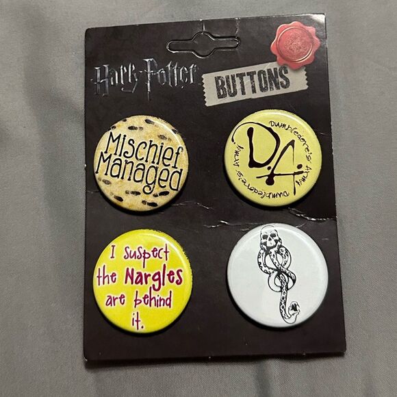 Harry Potter Set of 4‎ Pins- New - Picture 1 of 2
